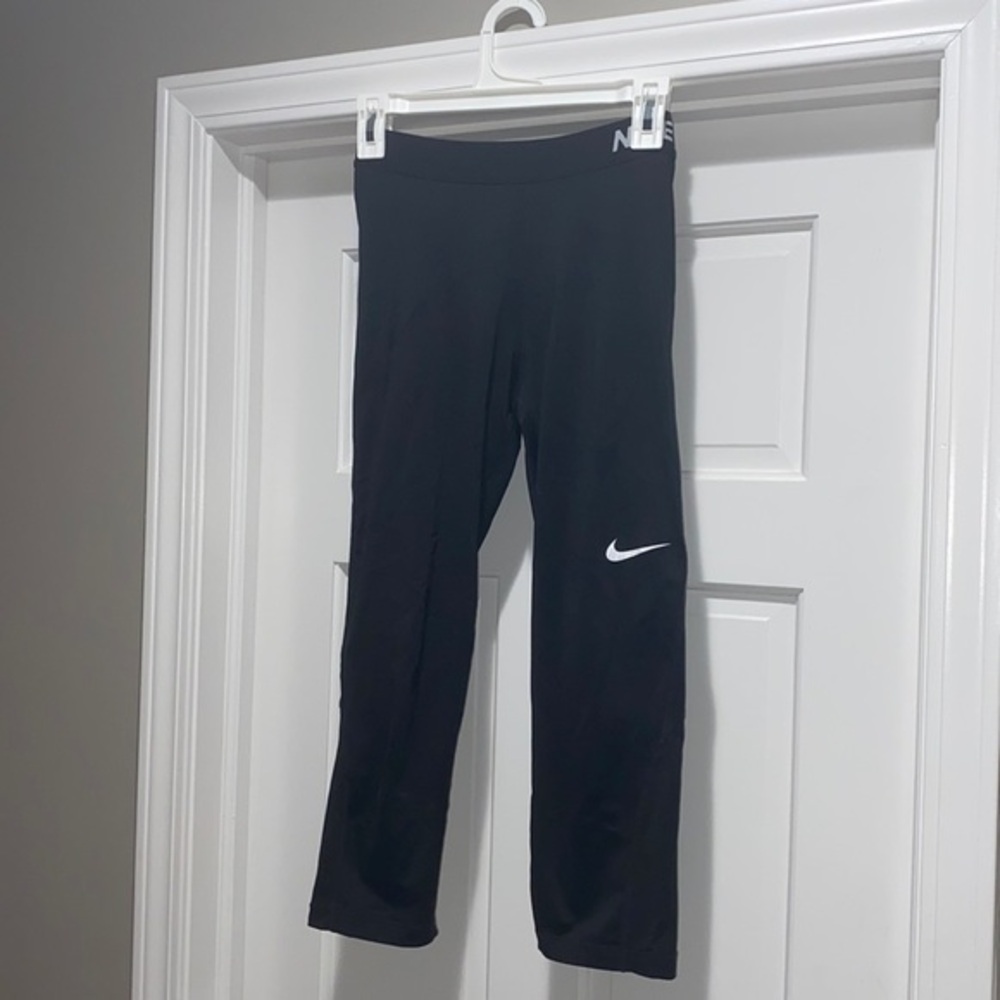 Nike Pro Black Leggings Size‎ Medium